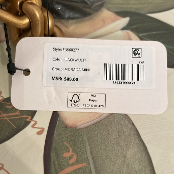 Guess Handbag - Picture 10 of 10